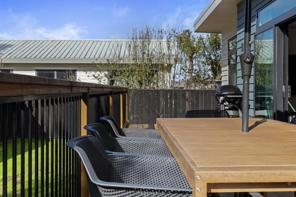 Vila Recline On Leo Waihi Exteriér fotografie